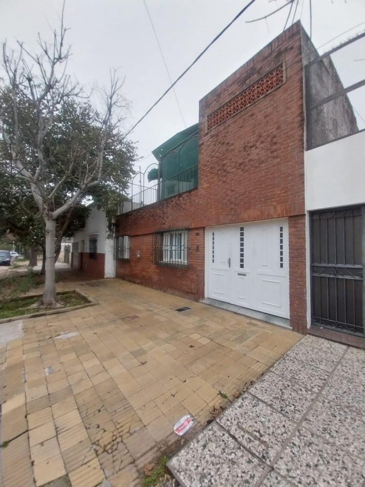 CASAS DE DOS PLANTAS EN BARRIO ROMA