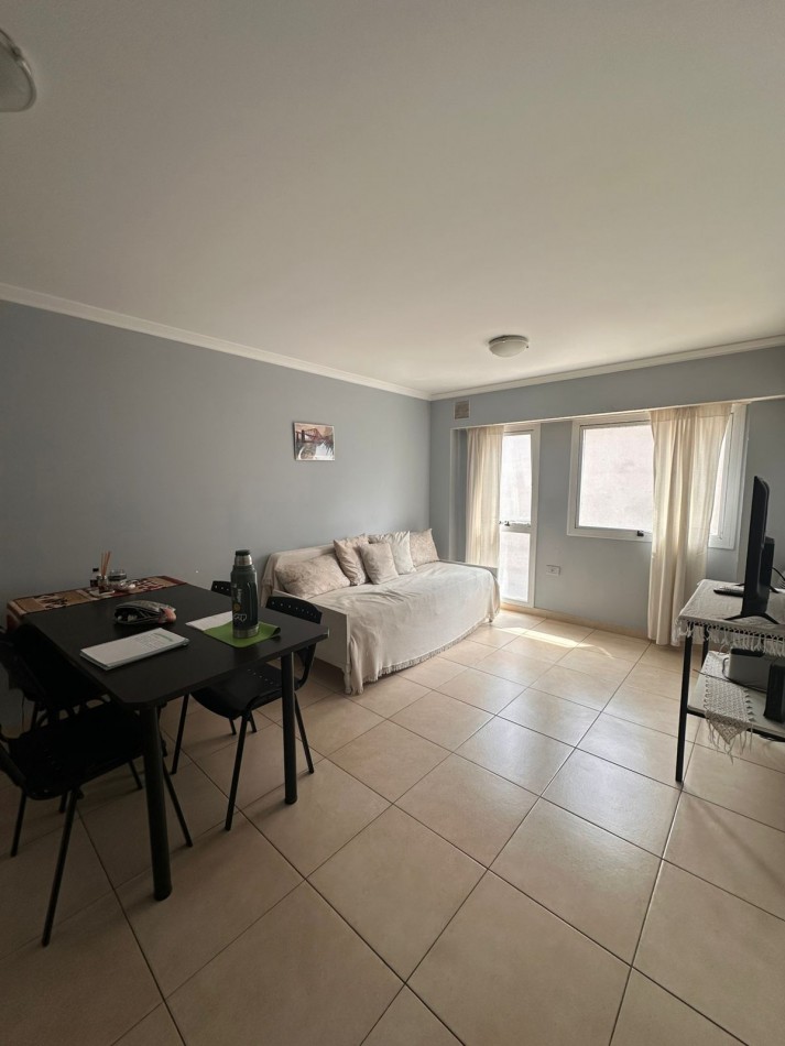 Departamento Centrico sobre calle 25 de Mayo 2300