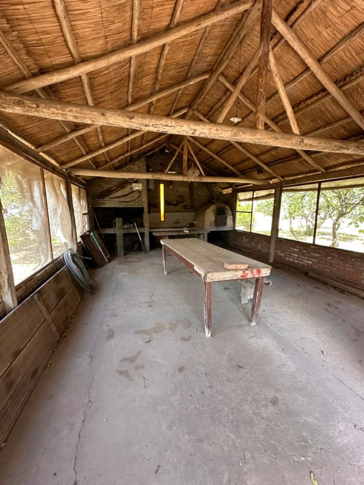 GALPON CON GRAN LOTE SOBRE RUTA 2