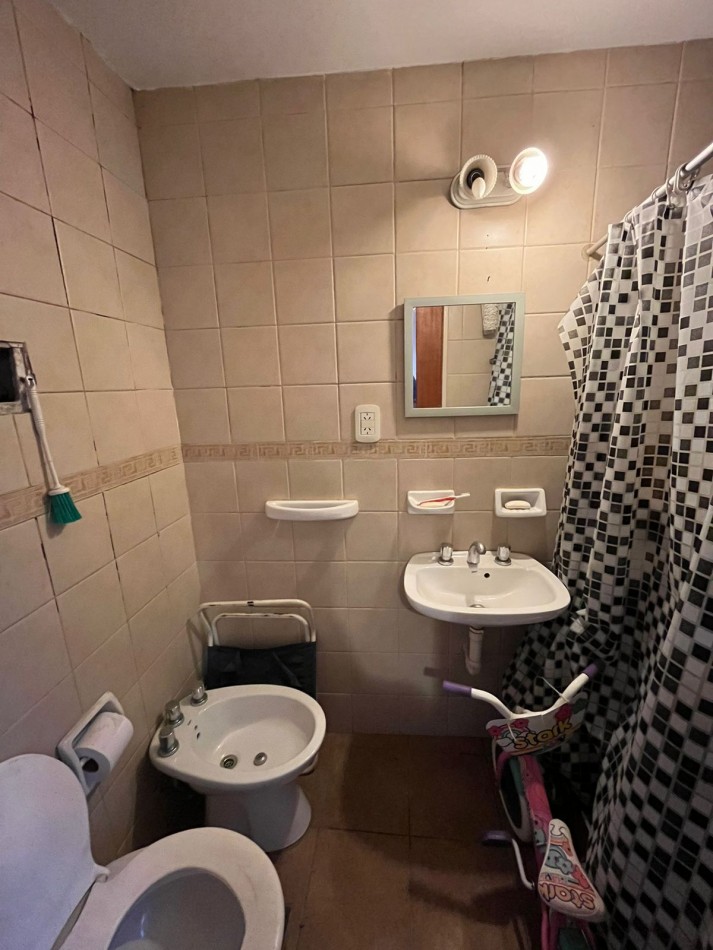 Planta alta en Barrio Constituyentes de 3 dormitorios