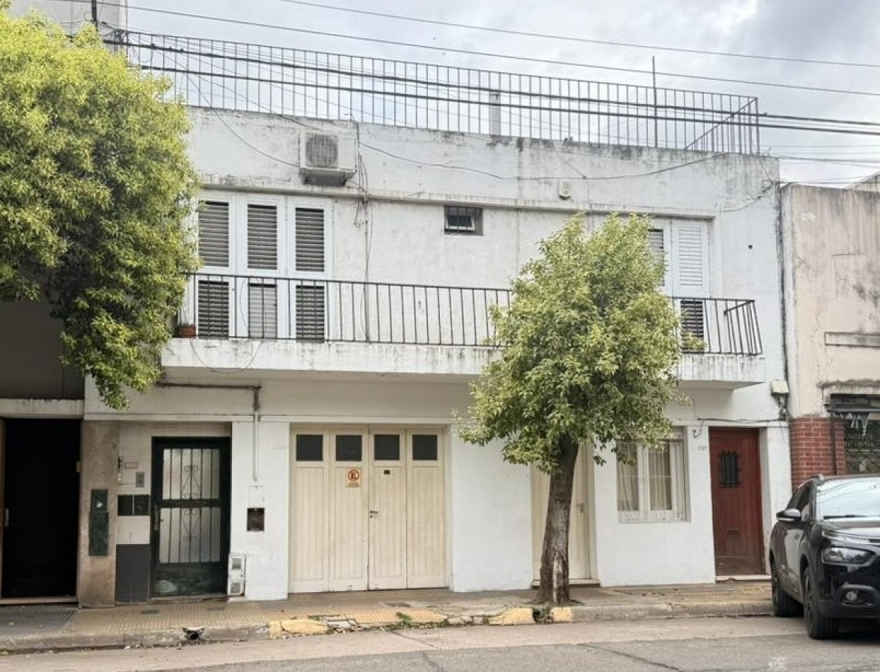 Planta alta en Barrio Constituyentes de 3 dormitorios