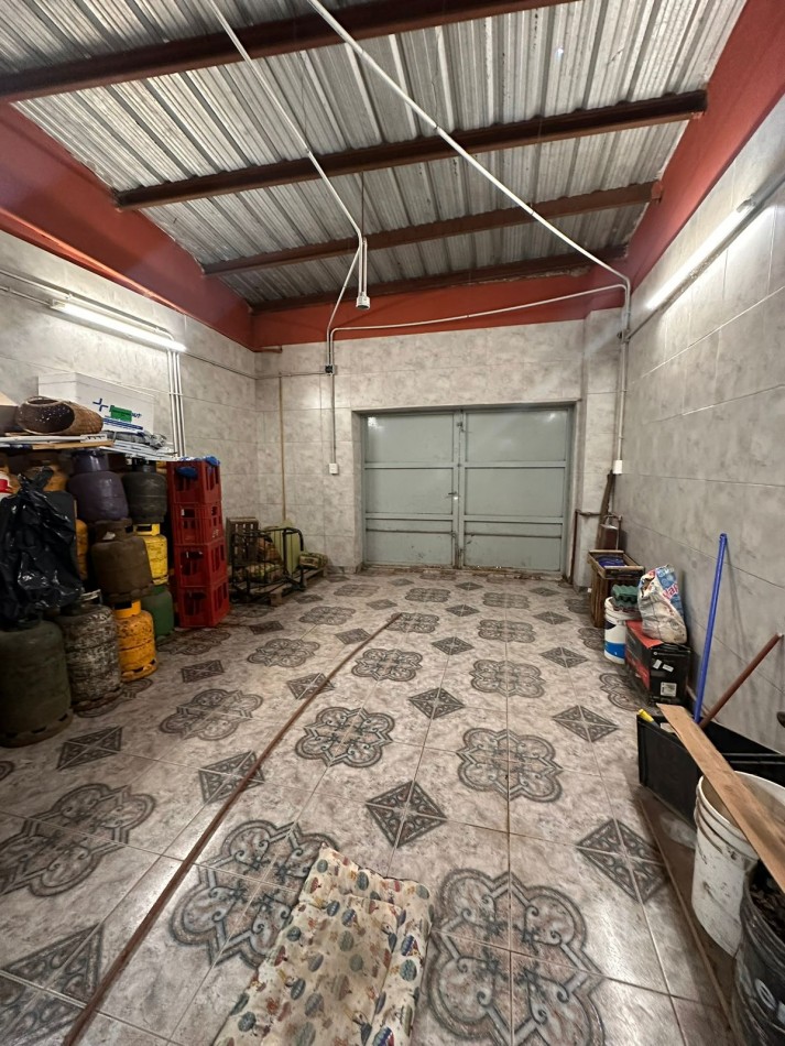 CASA CON LOCAL EN ZONA NORTE