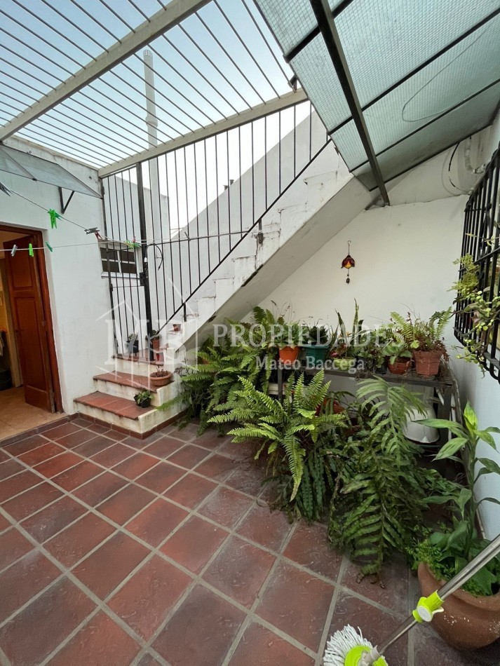 Planta alta en Barrio Constituyentes de 3 dormitorios
