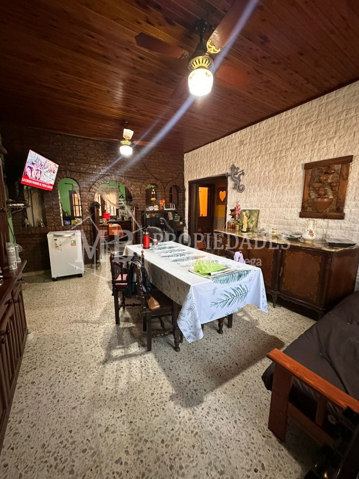 CASA CON LOCAL EN ZONA NORTE