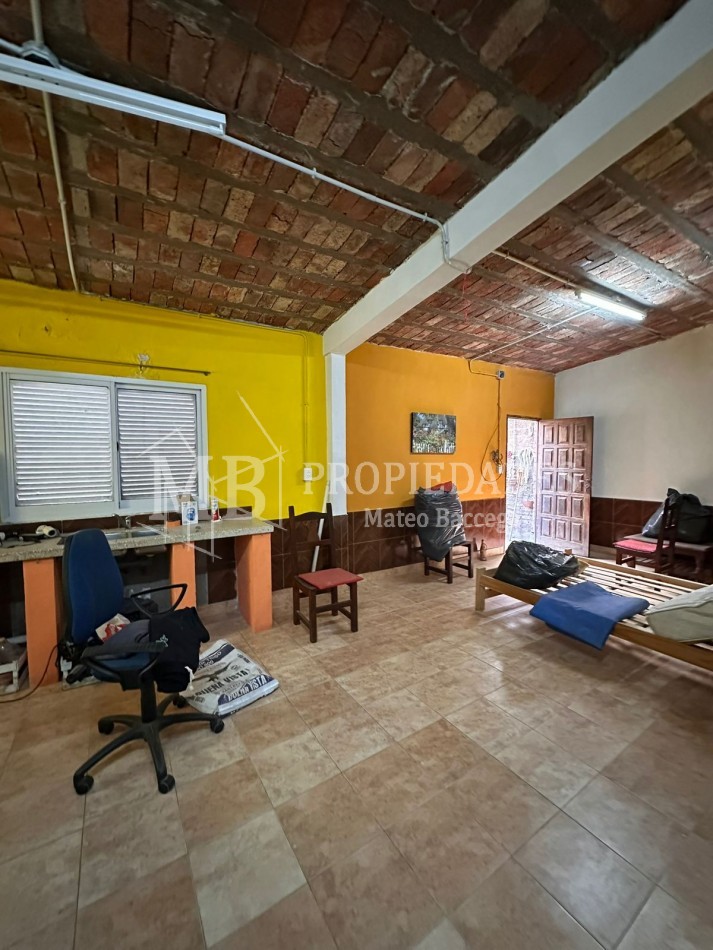 CASA CON LOCAL EN ZONA NORTE