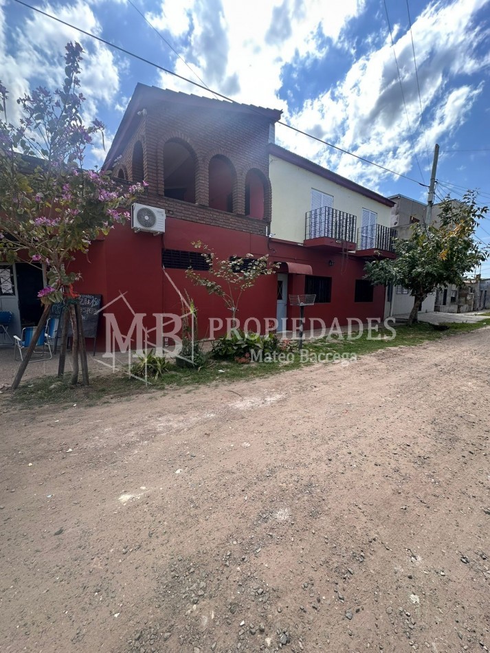 CASA CON LOCAL EN ZONA NORTE